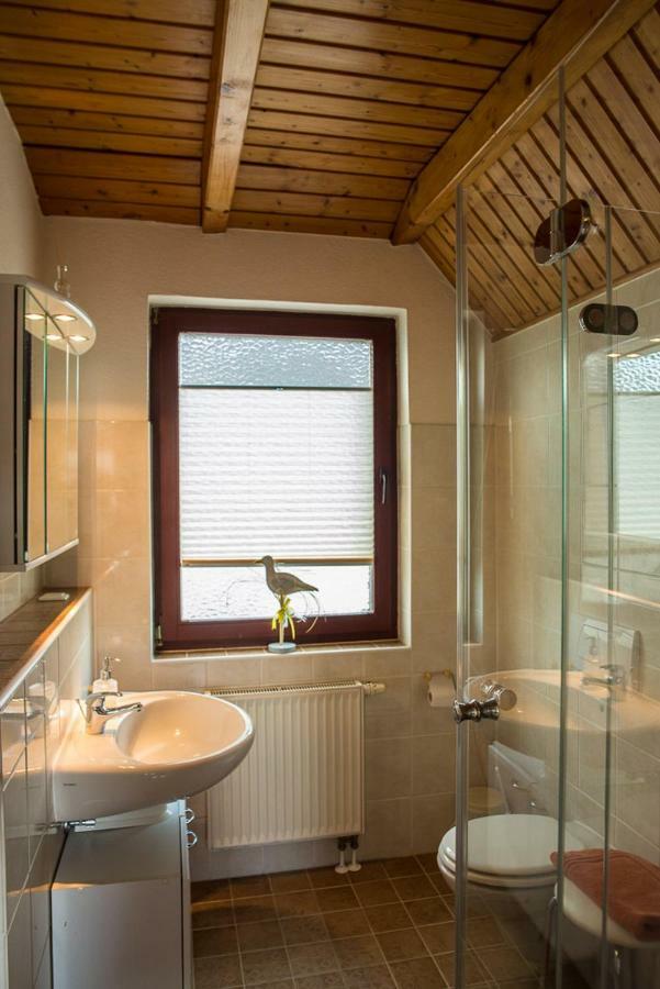 Zwei Ferienwohnungen Ankerpatz 70 Qm Mit Loggia & Puppenstube 50 Qm Mit Gartenterrasse In Hagenburg Naehe Steinhuder Meer Экстерьер фото