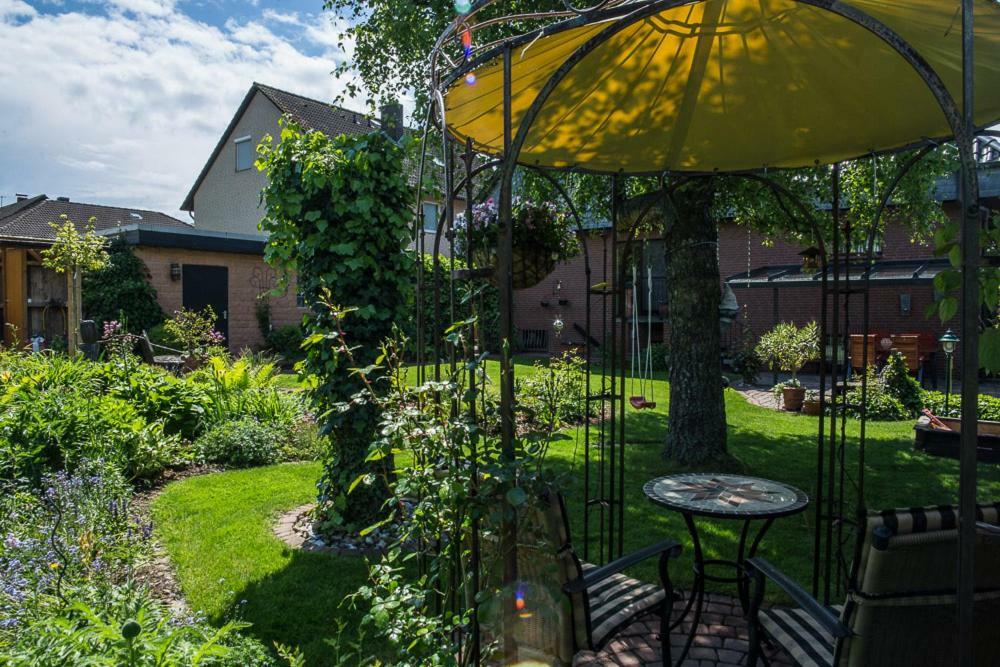 Zwei Ferienwohnungen Ankerpatz 70 Qm Mit Loggia & Puppenstube 50 Qm Mit Gartenterrasse In Hagenburg Naehe Steinhuder Meer Экстерьер фото